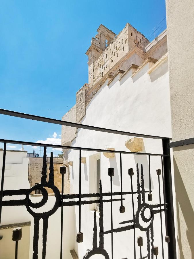 Palazzo Charlie Bed & Breakfast Lecce Exterior photo